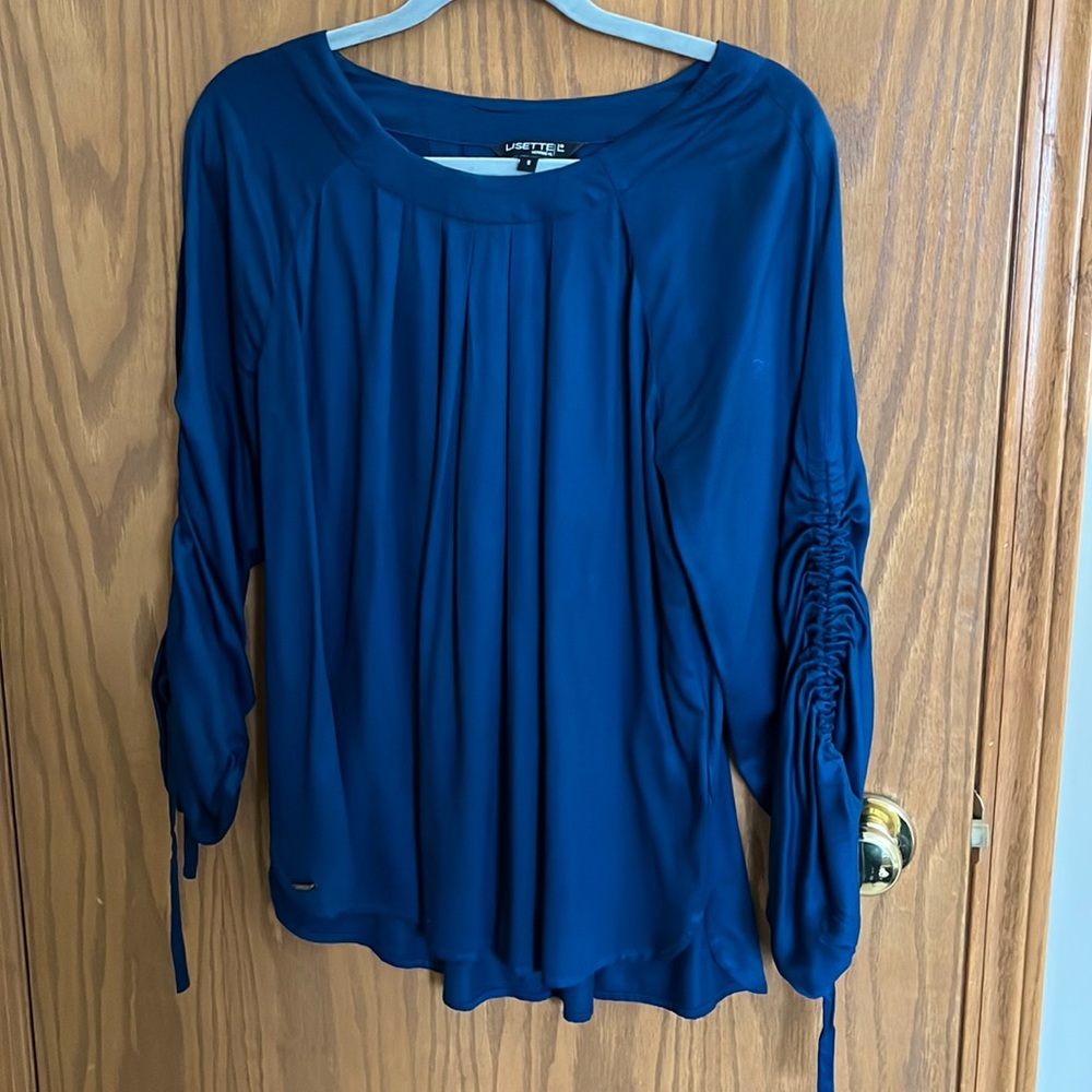 Lisette blouse. size Small. Blue. Fits medium.